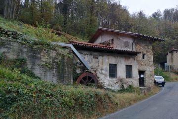 E' stata oggetto di restauro negli ultimi anni da parte del Comune di Canischio, ed è stata funzionante fino agli anni settanta. Venivano realizzati utensili in ferro.